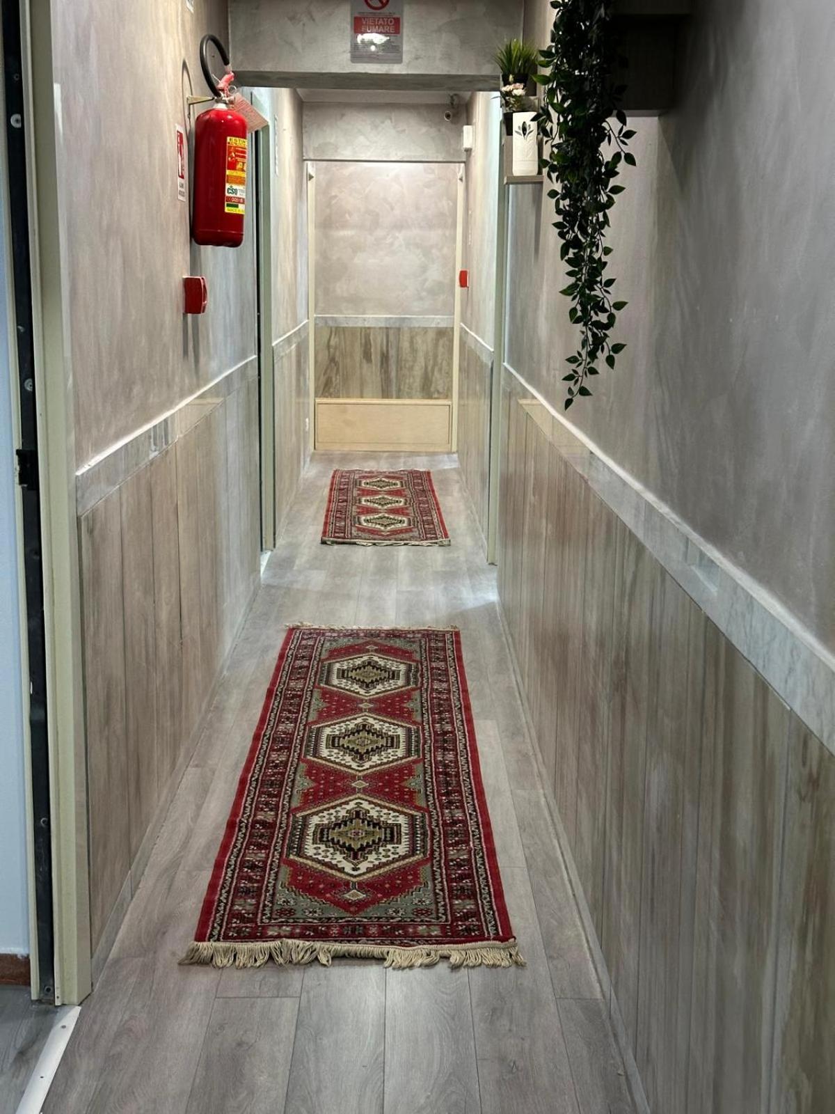 Termini Luxury Home Рим Экстерьер фото